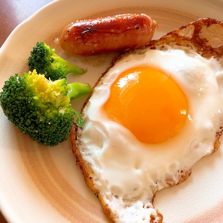 朝食に★カリッカリ揚げ焼き！目玉焼きの焼き方